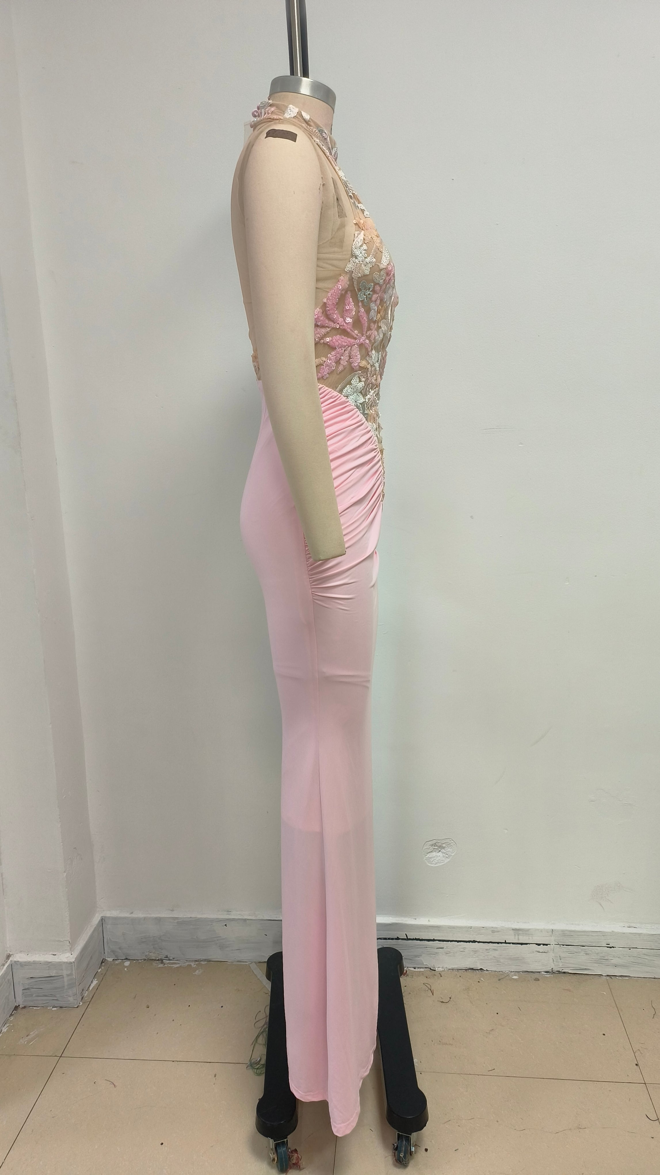 Neckholder-Rock mit Fischschwanz in Pfauenrosa