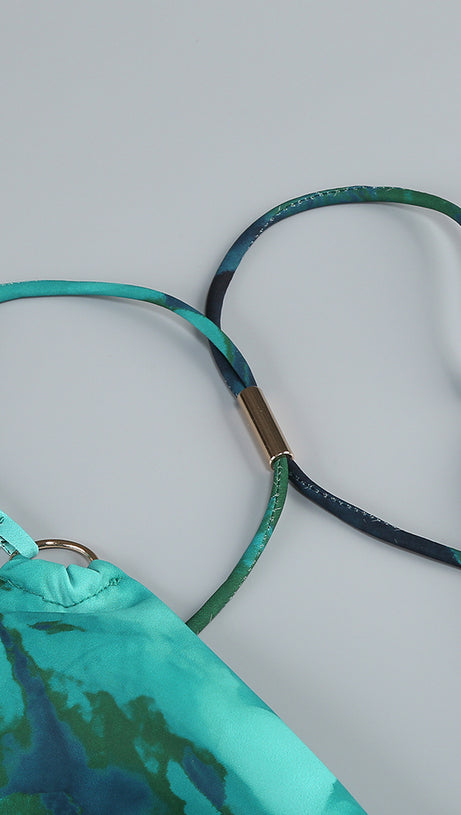 ABITO CON APERTURA SUL PETTO E ABITO MIDI VERDE