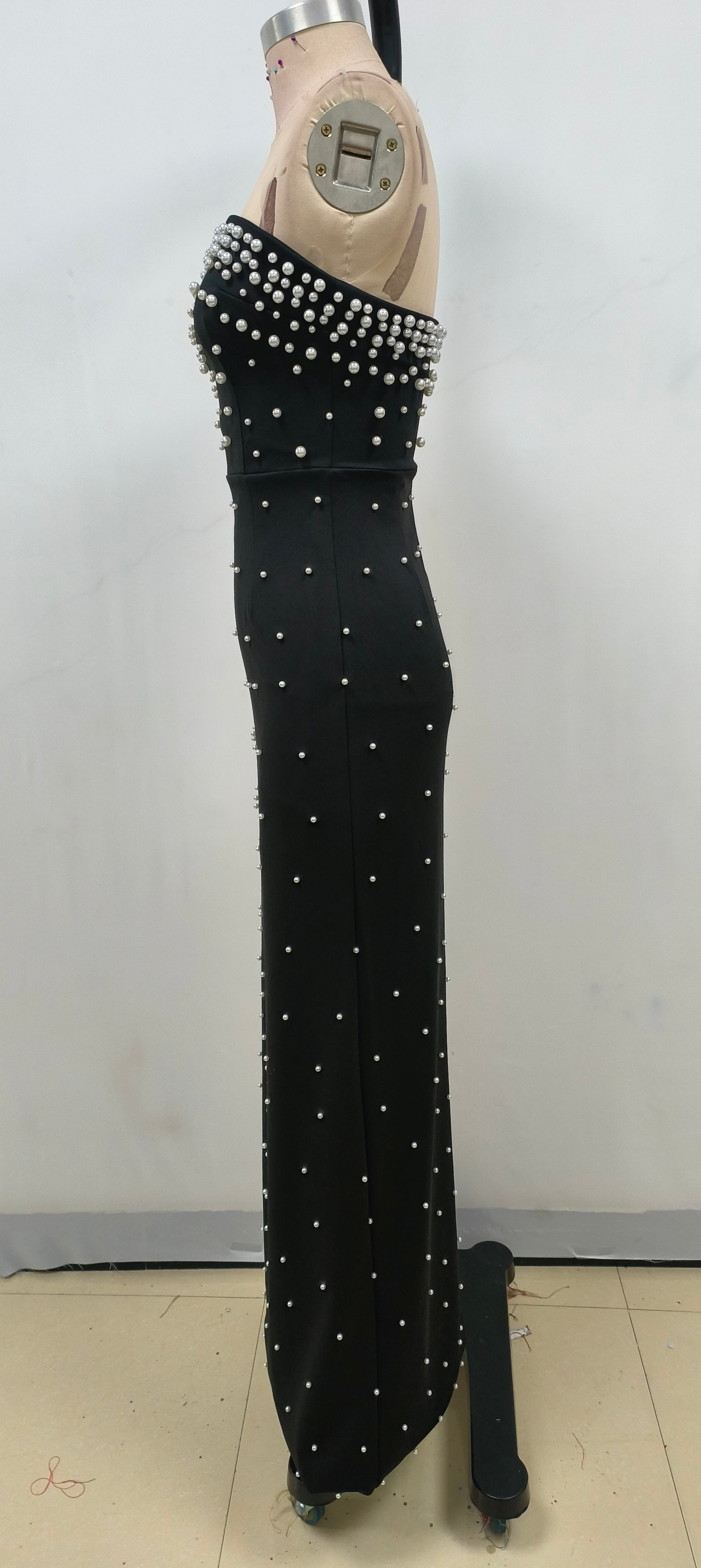 STRAPLESS PEARL MAXI DRESS BLACK