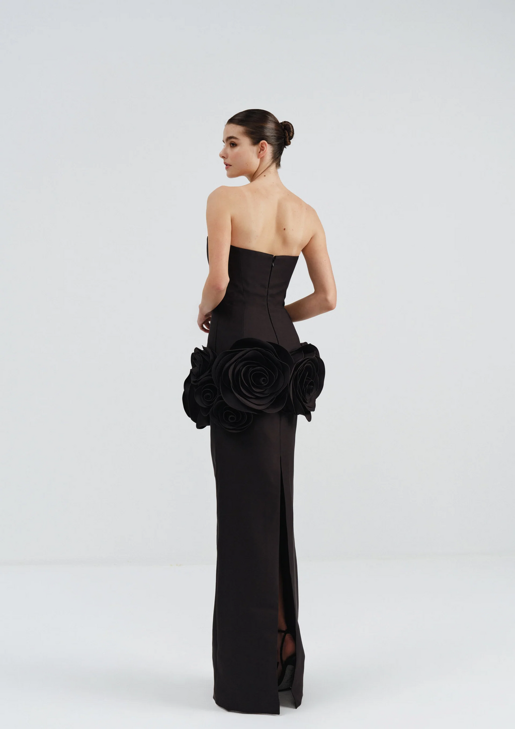 BLACK STRAPLESS MAXI DRESS WITH FLOWER EMBELLISHMENTS