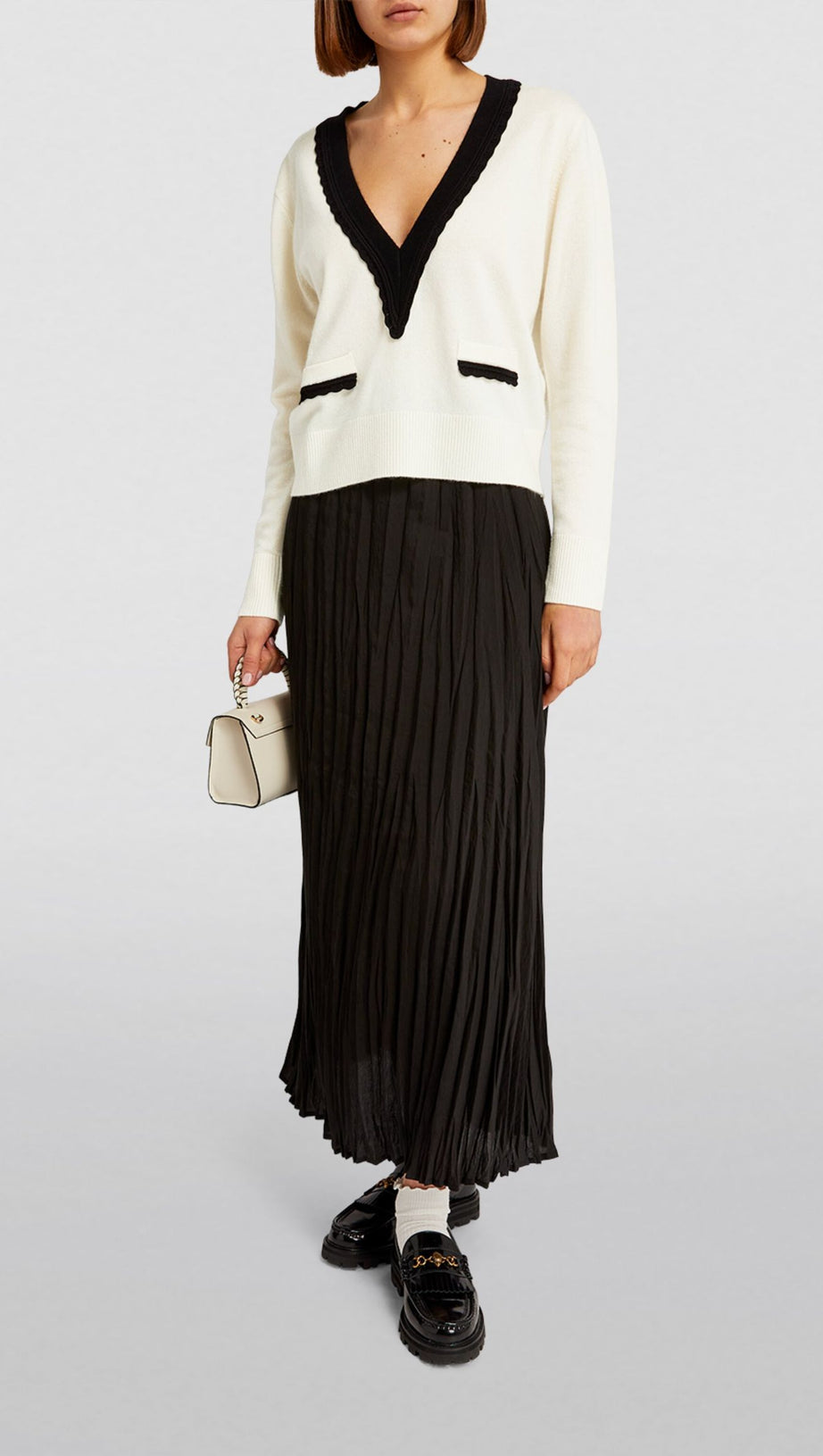 CONTRAST TRIM SWEATER