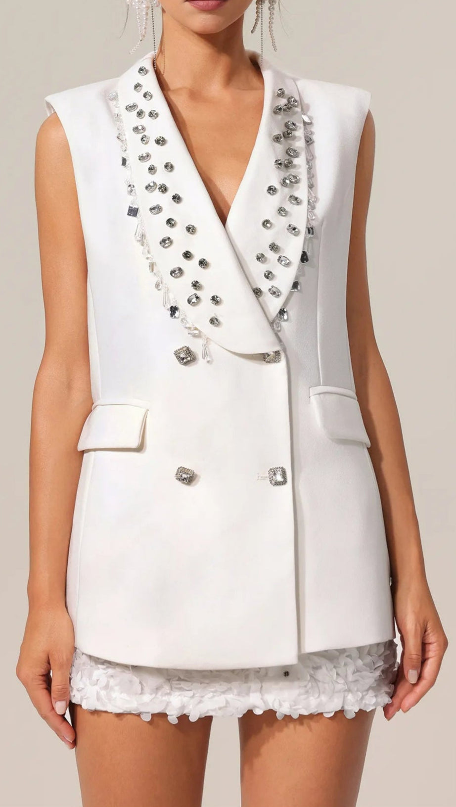 WHITE V-NECK SLEEVELESS DIAMOND MIDI SUIT TOP
