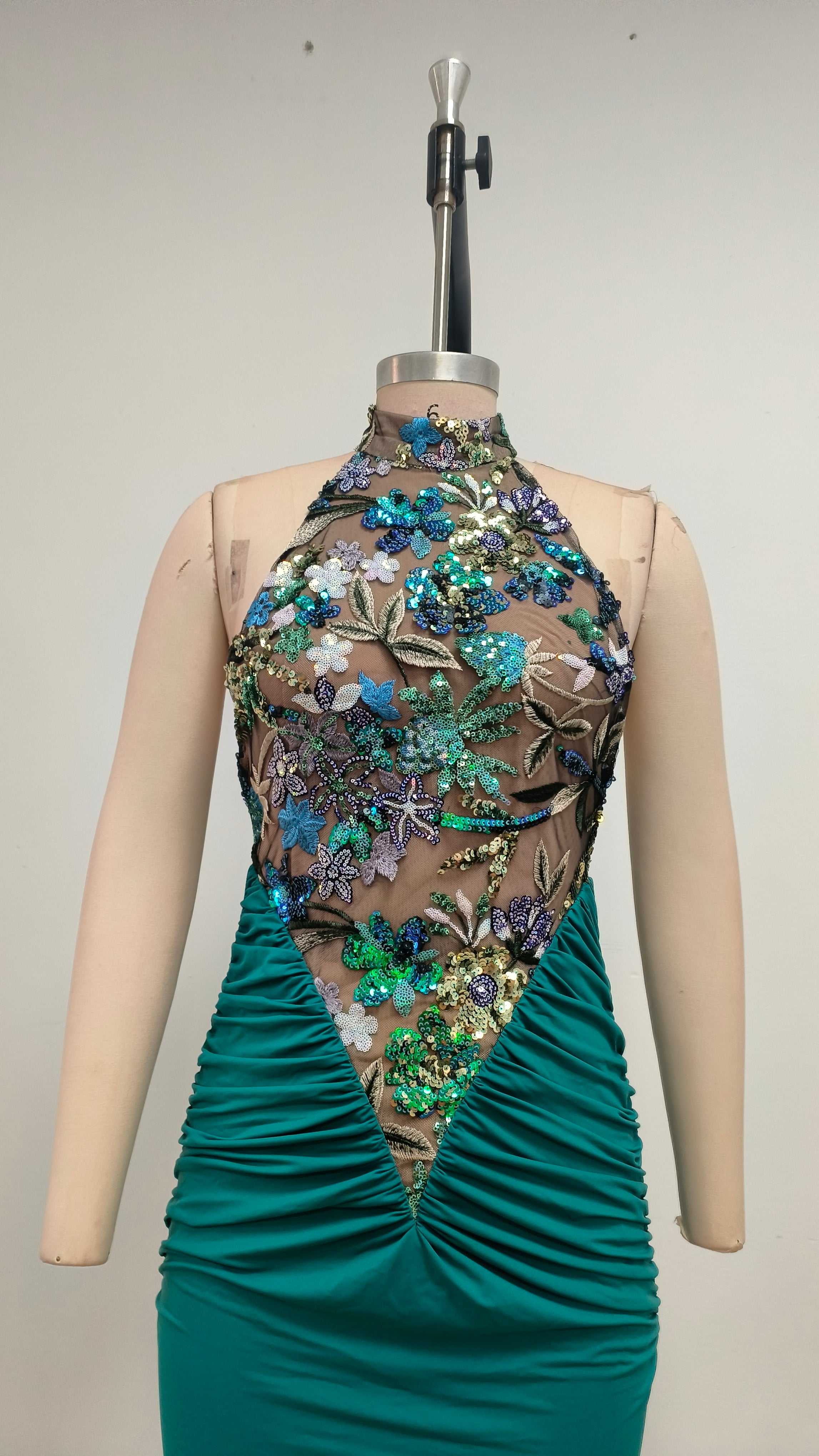 Neckholder-Rock mit Fischschwanz in Pfauenblau 