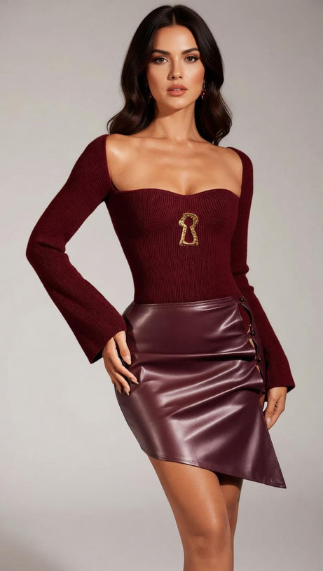 Evolia Enchant Keyhole Ribbed Knit Long Sleeve Top