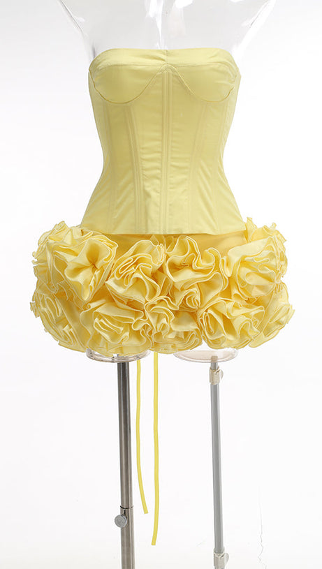 Amy – Minirock-Korsett-Set mit Blumenverzierung in Gelb