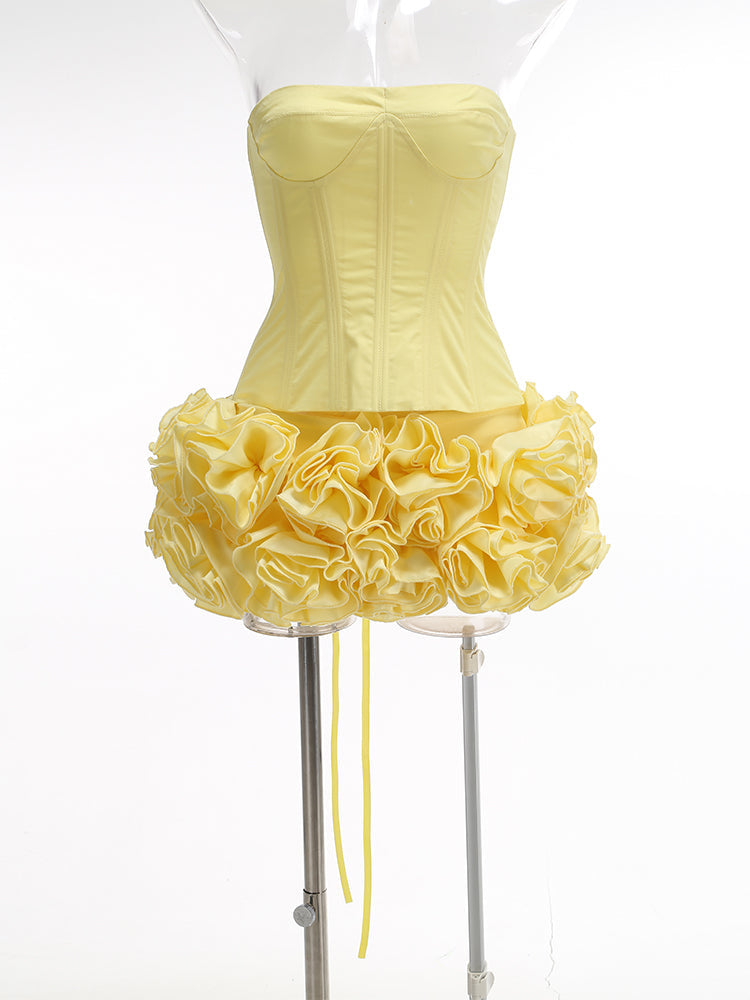 Amy – Minirock-Korsett-Set mit Blumenverzierung in Gelb