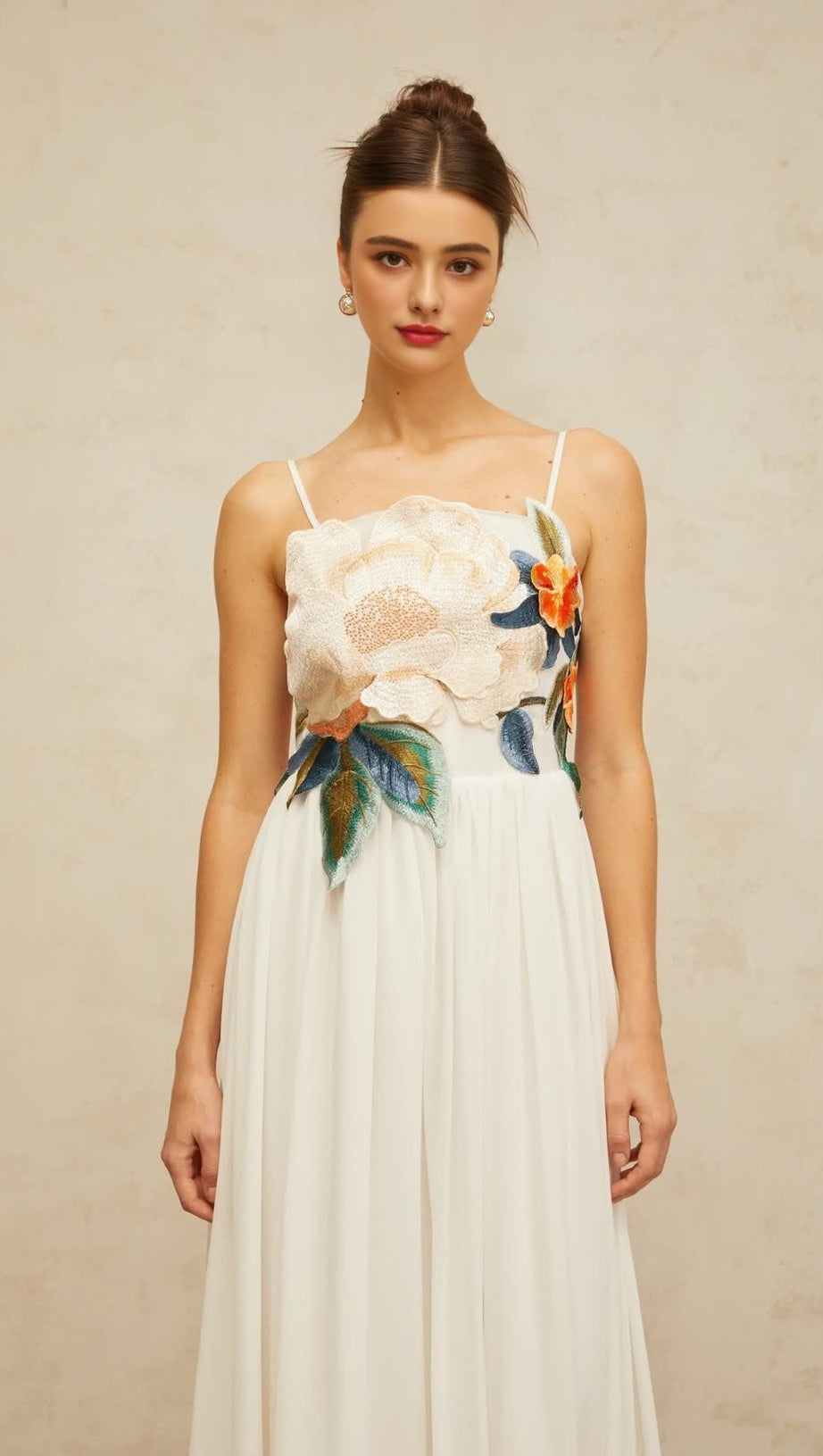 JOANN APPLIQUÉ CAMELLIA FLORAL MAXI DRESS IN WHITE