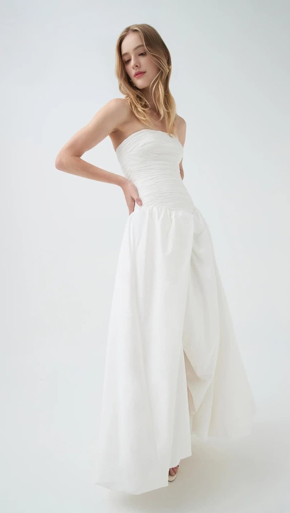 NANCY BUBBLE HEM MAXI DRESS IN IVORY