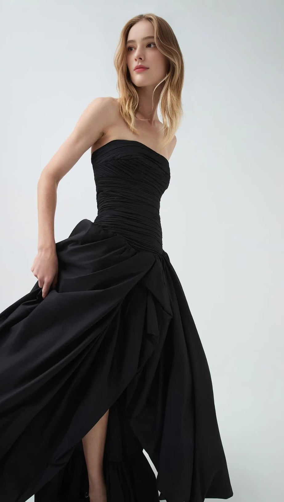 NANCY BUBBLE HEM MAXI DRESS IN BLACK