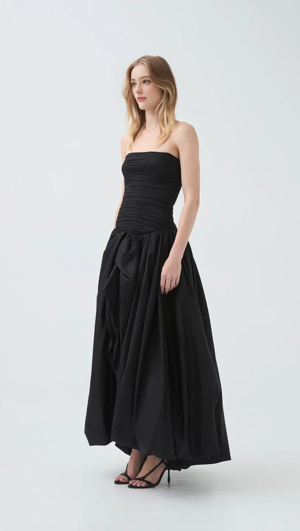 AIIZIE NANCY BUBBLE HEM MAXI DRESS IN BLACK - product image