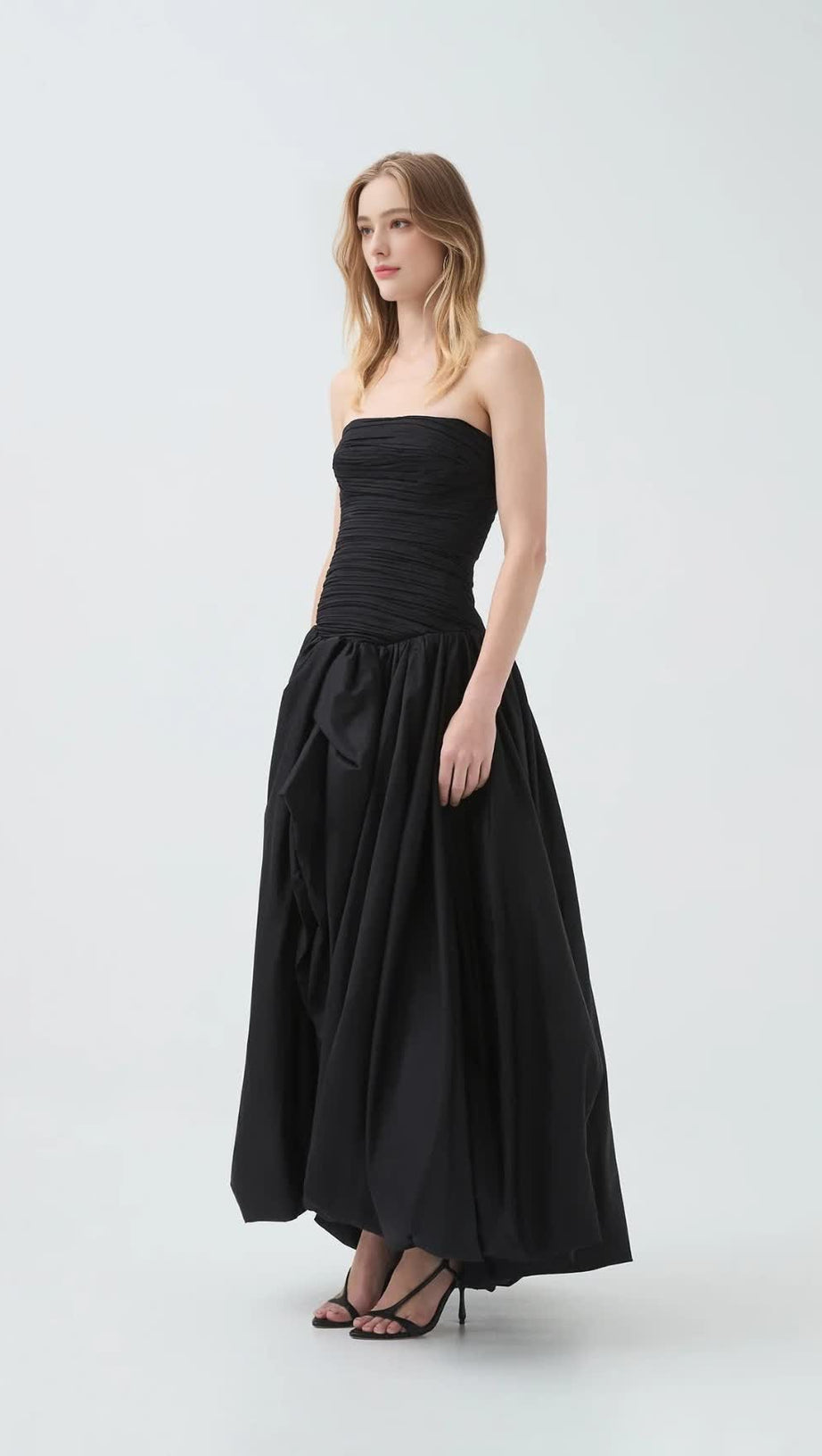 NANCY BUBBLE HEM MAXI DRESS IN BLACK