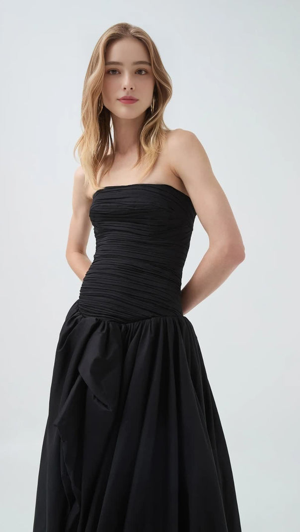 AIIZIE NANCY BUBBLE HEM MAXI DRESS IN BLACK - product image