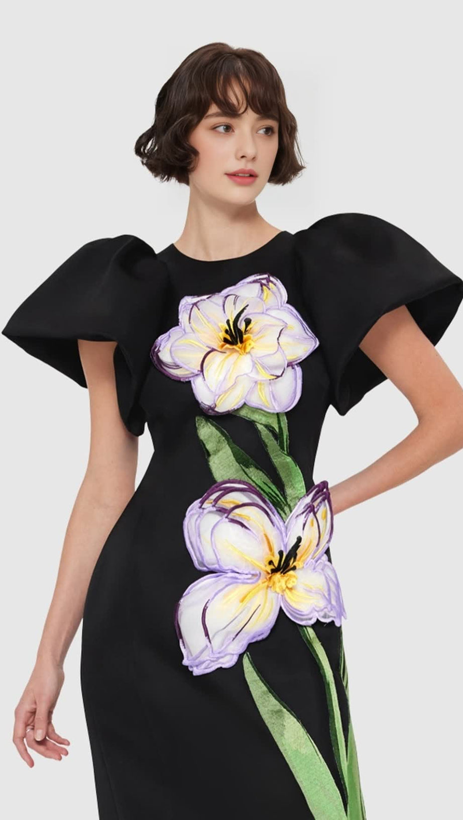 LUCINDA ABITO LUNGO CON APPLICAZIONI FLOREALI IN NERO