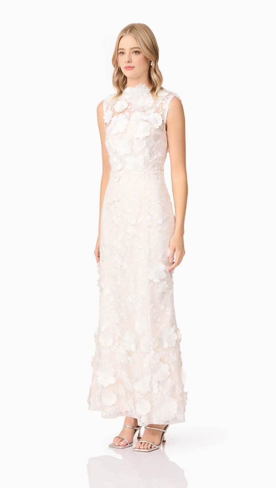 YVETTE 3D FLOWER EMBROIDERY GOWN IN WHITE