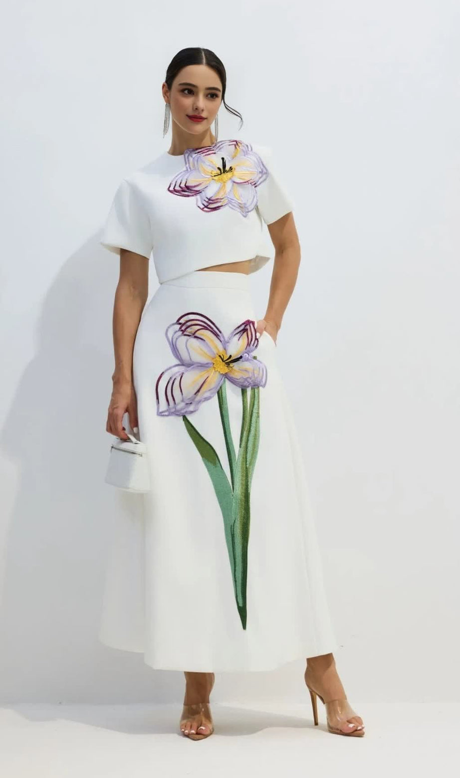 Indie Appliqué Sleeve Iris Print set in white