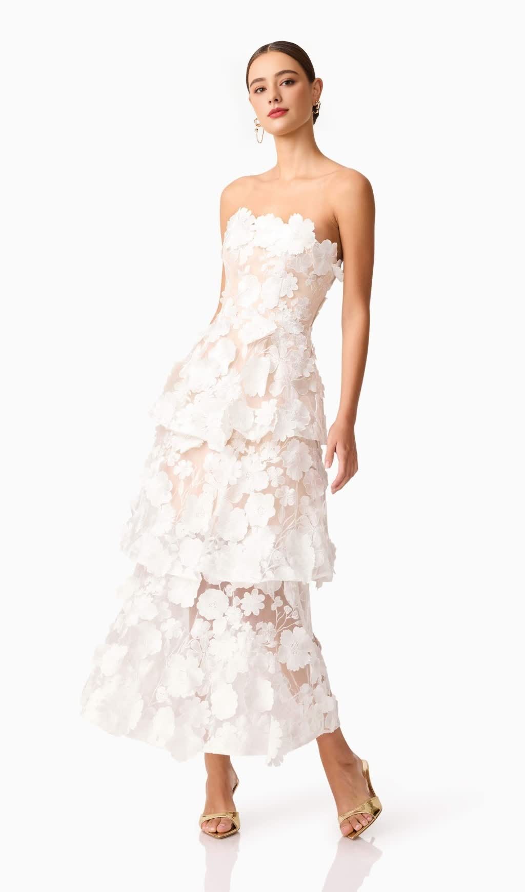 SELENE 3D FLOWER TIERED MAXI DRESS IN WHITE