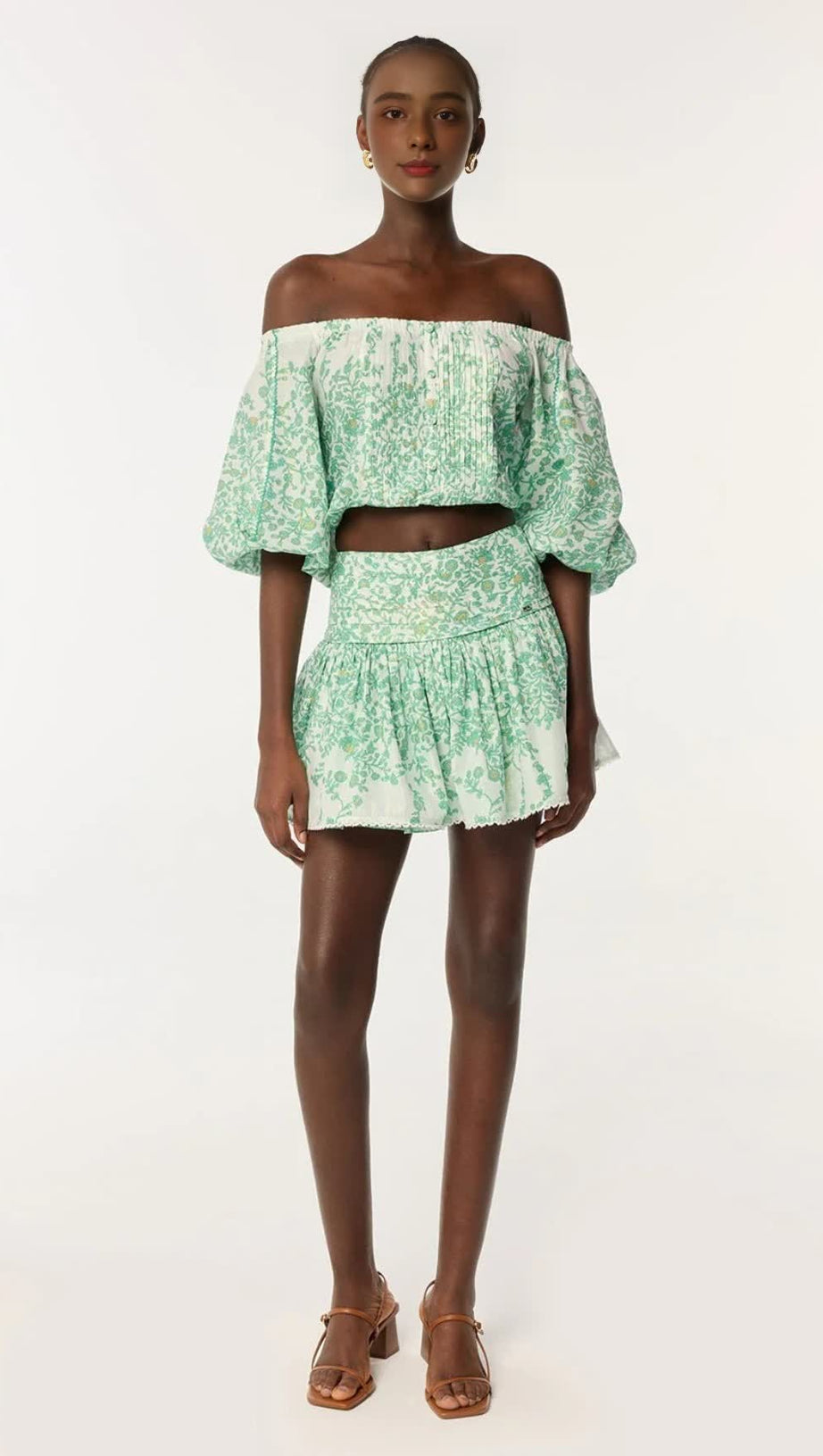 OFF-SHOULDER MINIROCK-SET MIT BLUMENPRINT IN GRÜN