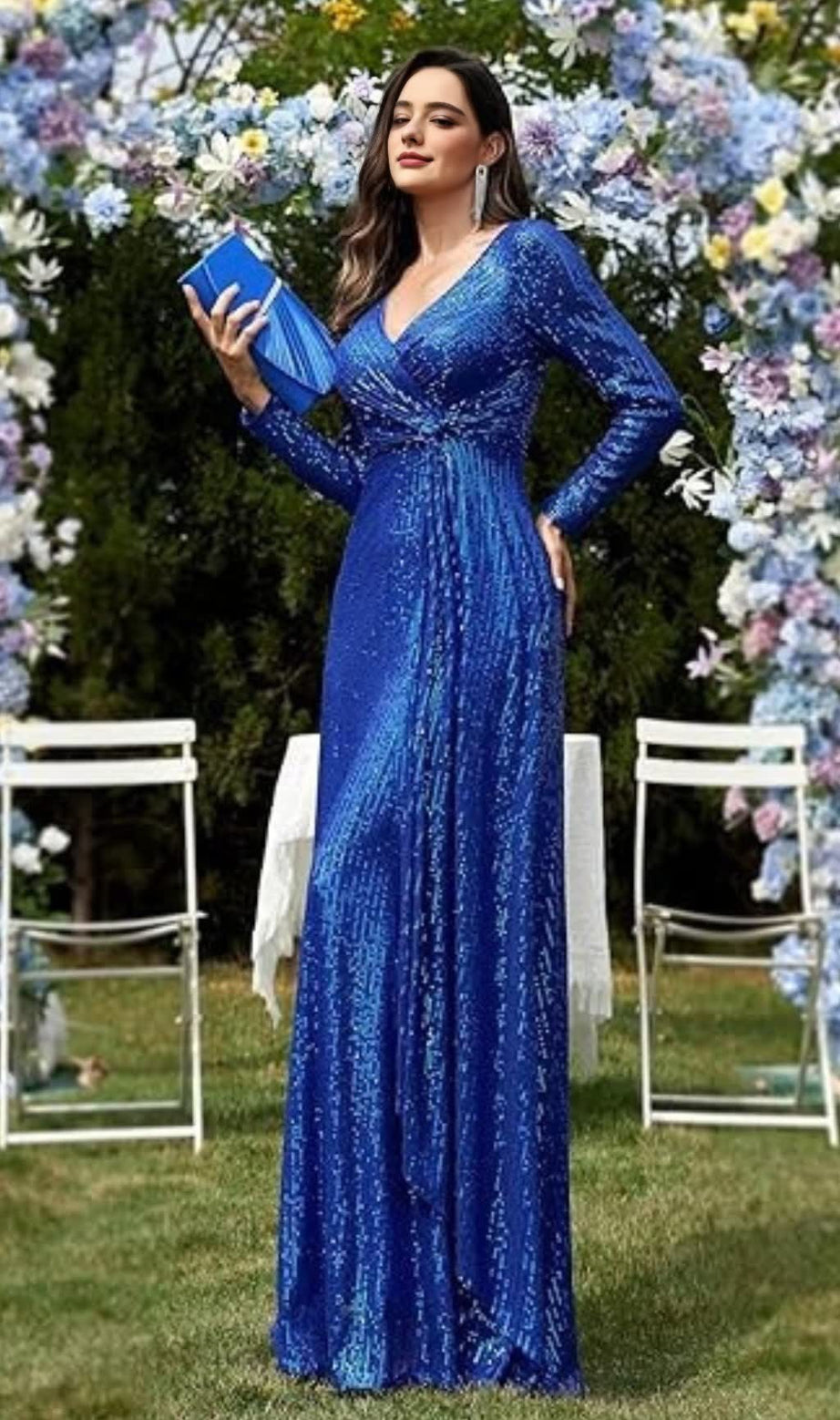 ABITO LUNGO A MANICHE LUNGHE CON PAILLETTES BLU E SCOLLO A V