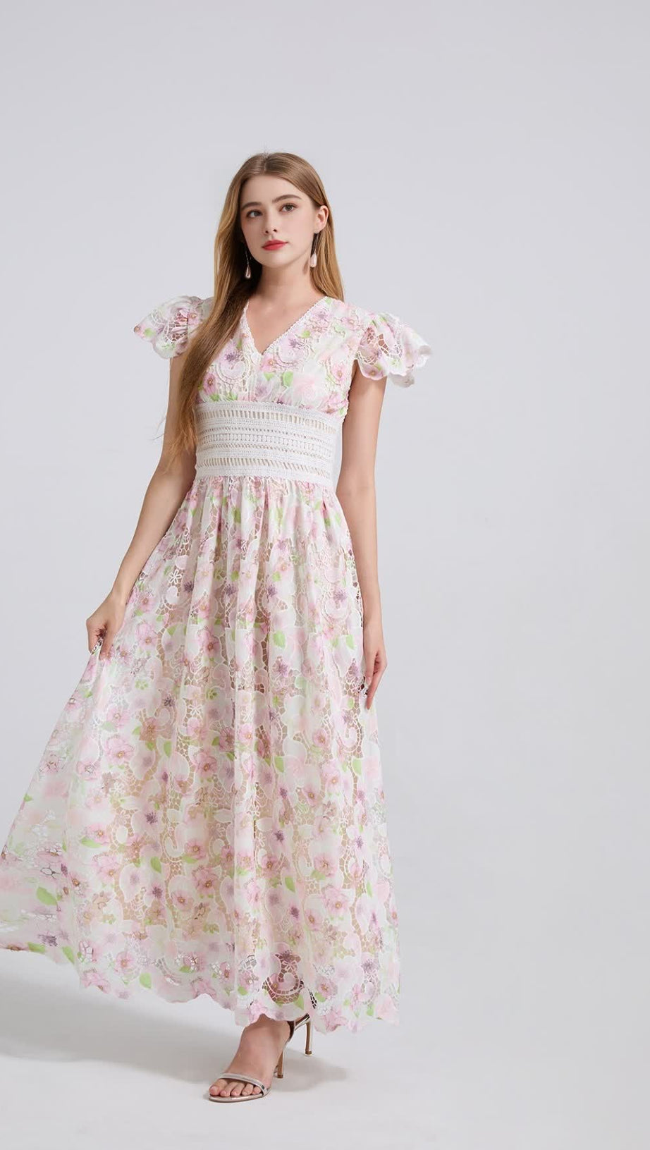 Kleid mit hoher Taille, schmaler Passform und Blumenspitze