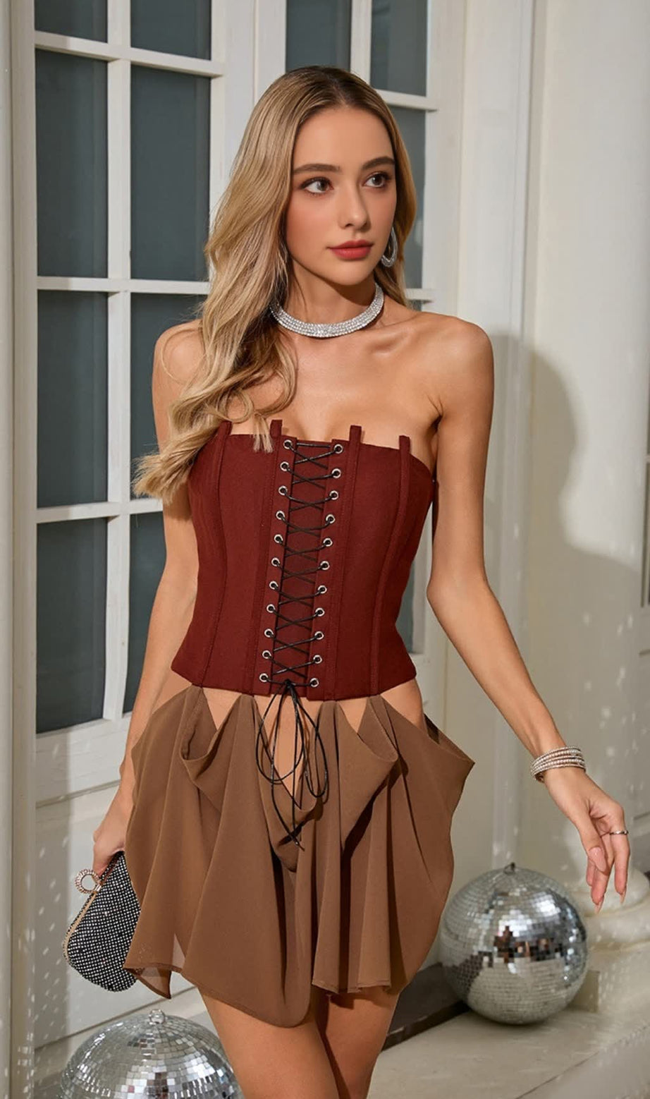 MINI ABITO A FASCIA CON CINGHIE E PANNELLI MARRONE - ROSSO 