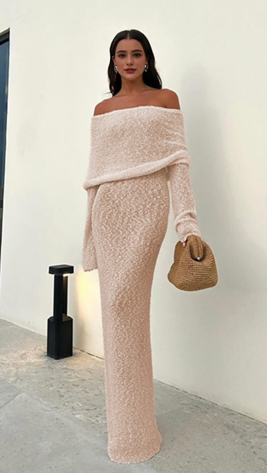 APRICOT VACATION - STYLE KNITTED BACKLESS BOAT - NECK MAXI DRESS