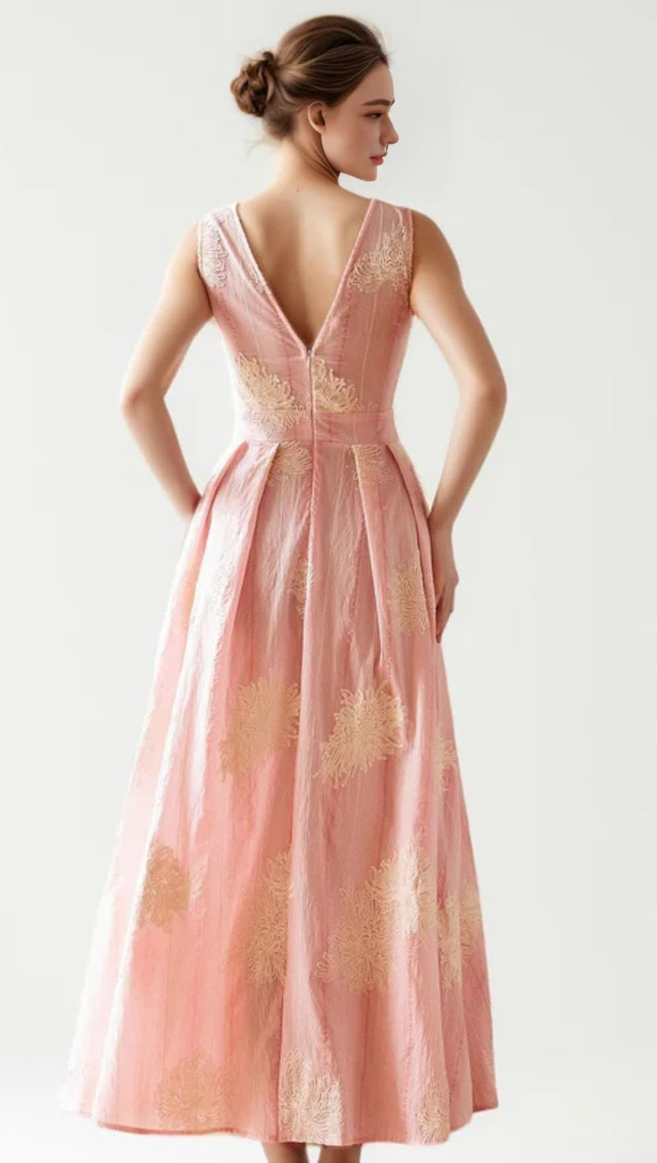 CROCHET SLEEVELESS BACKLESS MAXI DRESS IN PINK