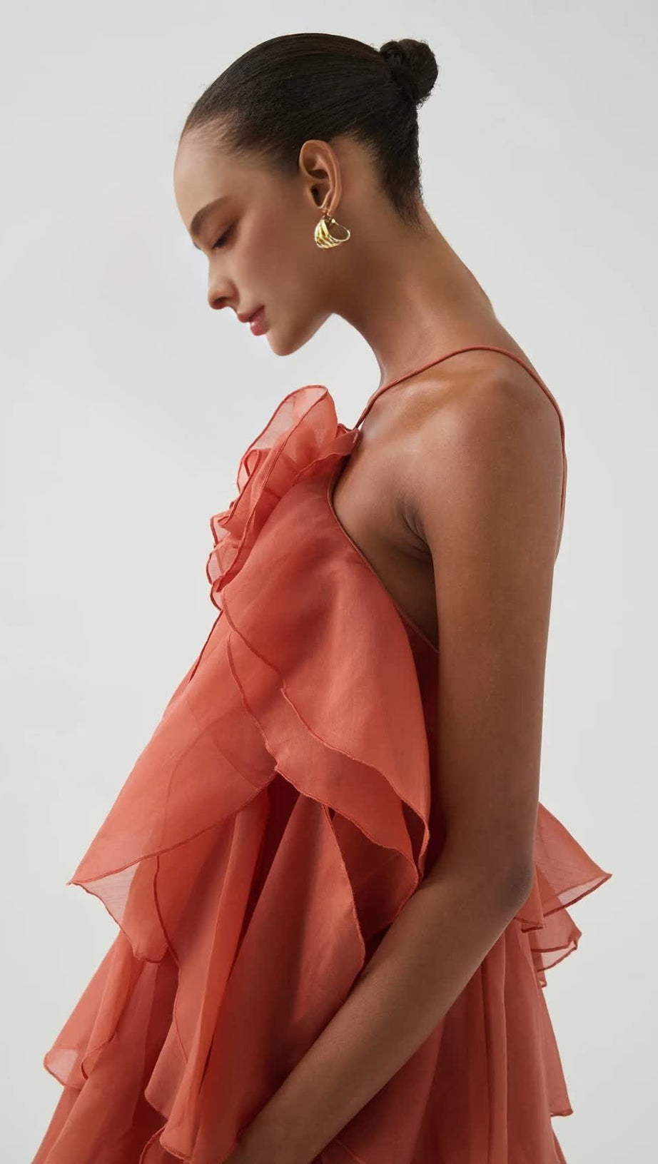 OFF-SHOULDER RUFFLE LAYERED MAXI DRESS IN CORAL CLAY