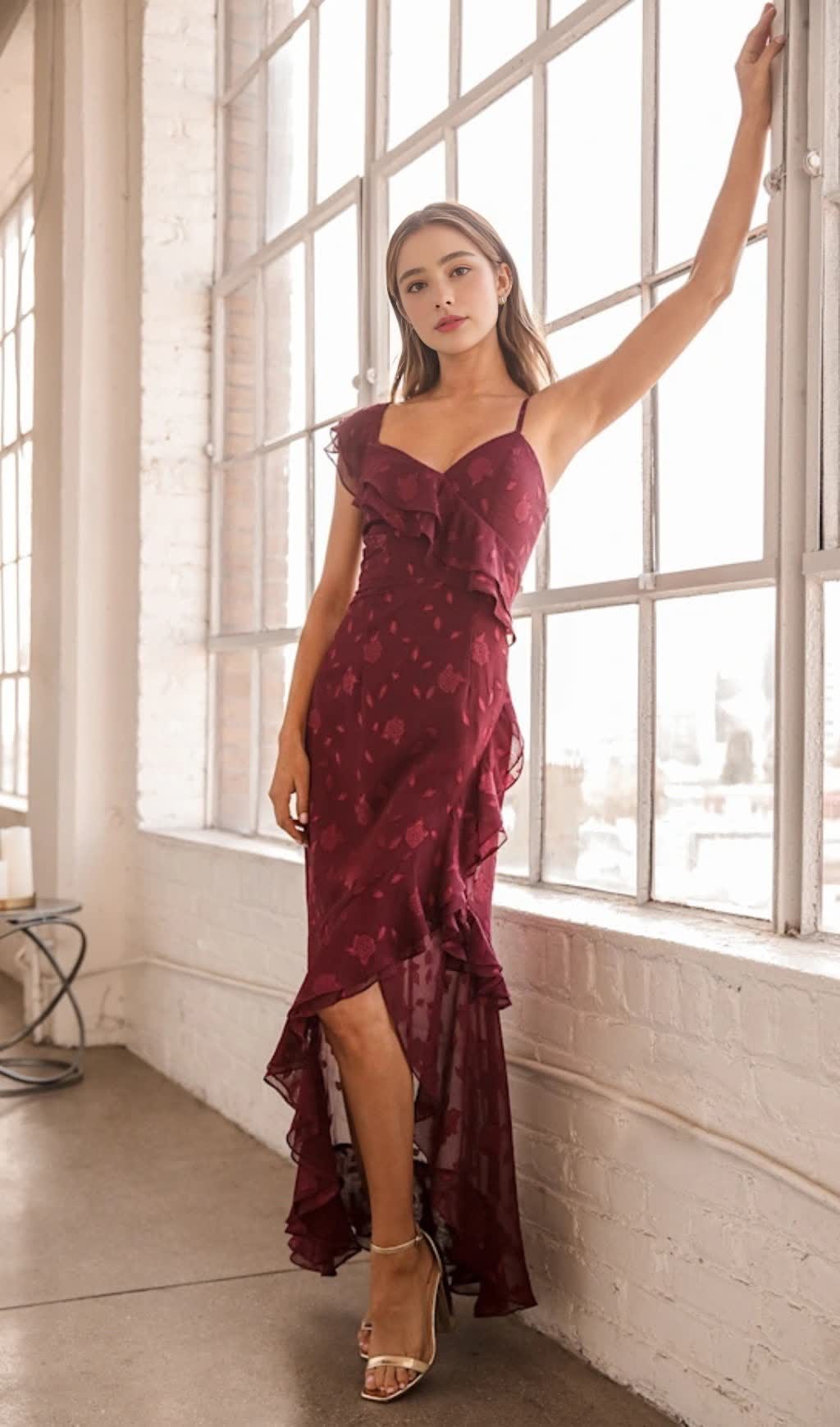 BURGUNDY FLORAL JACQUARD RUFFLED MAXI DRESS