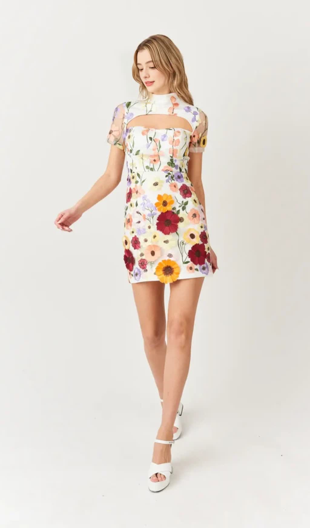 SHORT SLEEVED FLORAL PRINTED MINI DRESS
