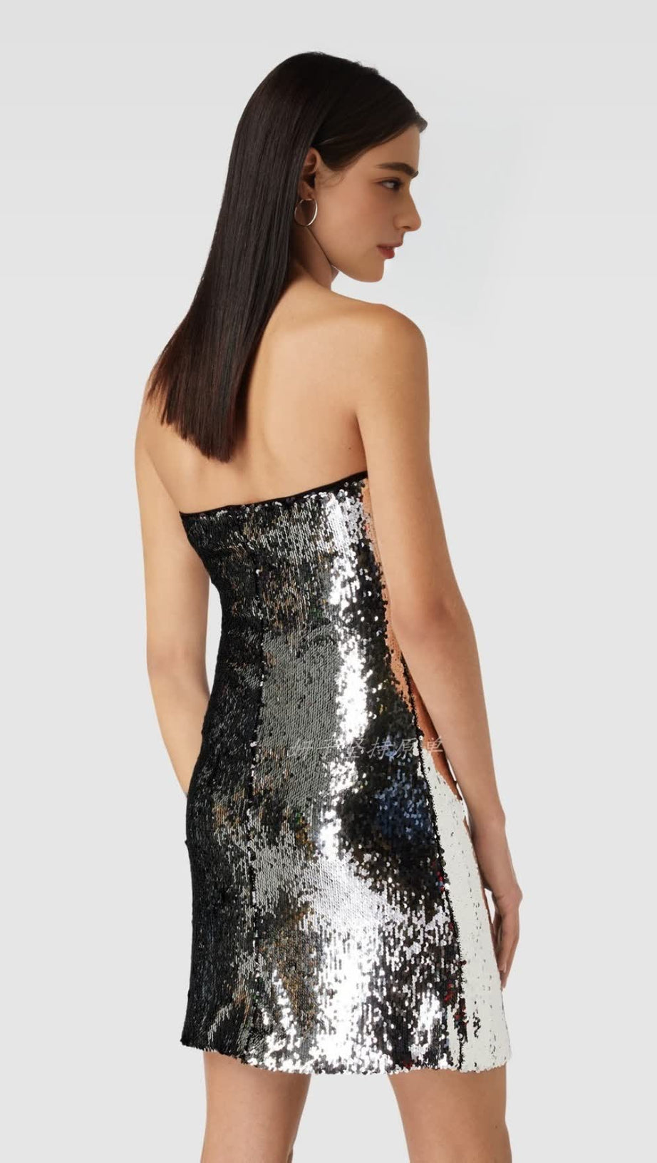 OFF-SHOULDER SEQUIN EMBELLISHED MINI DRESS IN SILVER