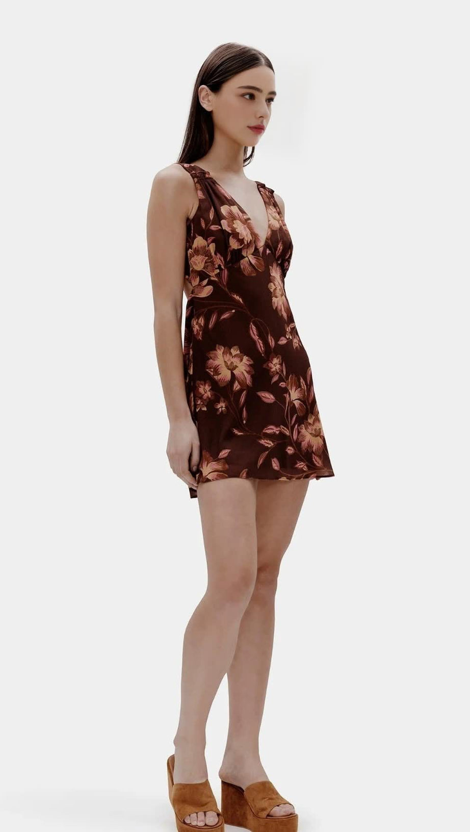 TEA PRINT BACKLESS MINI DRESS IN BROWN