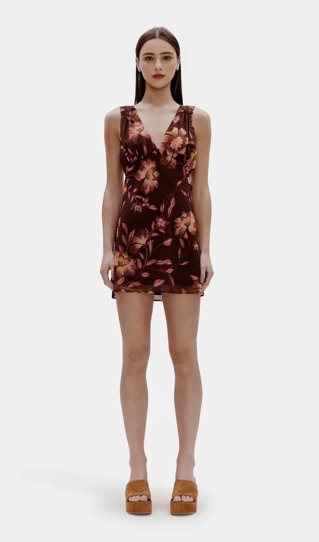 TEA PRINT BACKLESS MINI DRESS IN BROWN