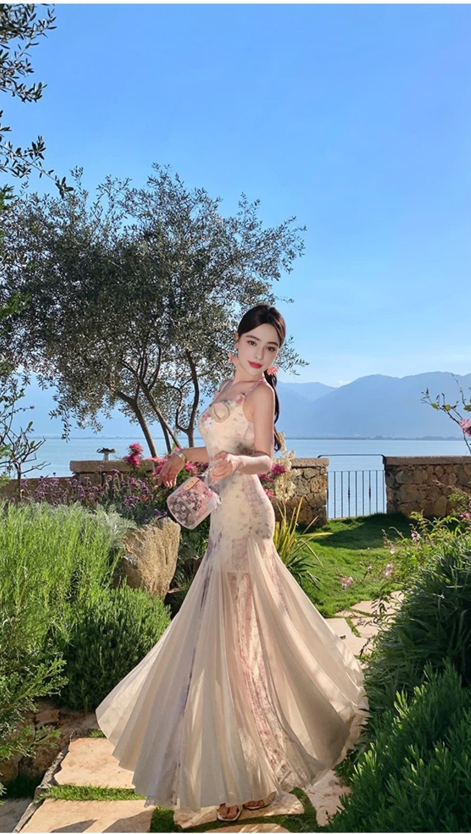 ABITO LUNGO A SIRENA CON STAMPA FLOREALE