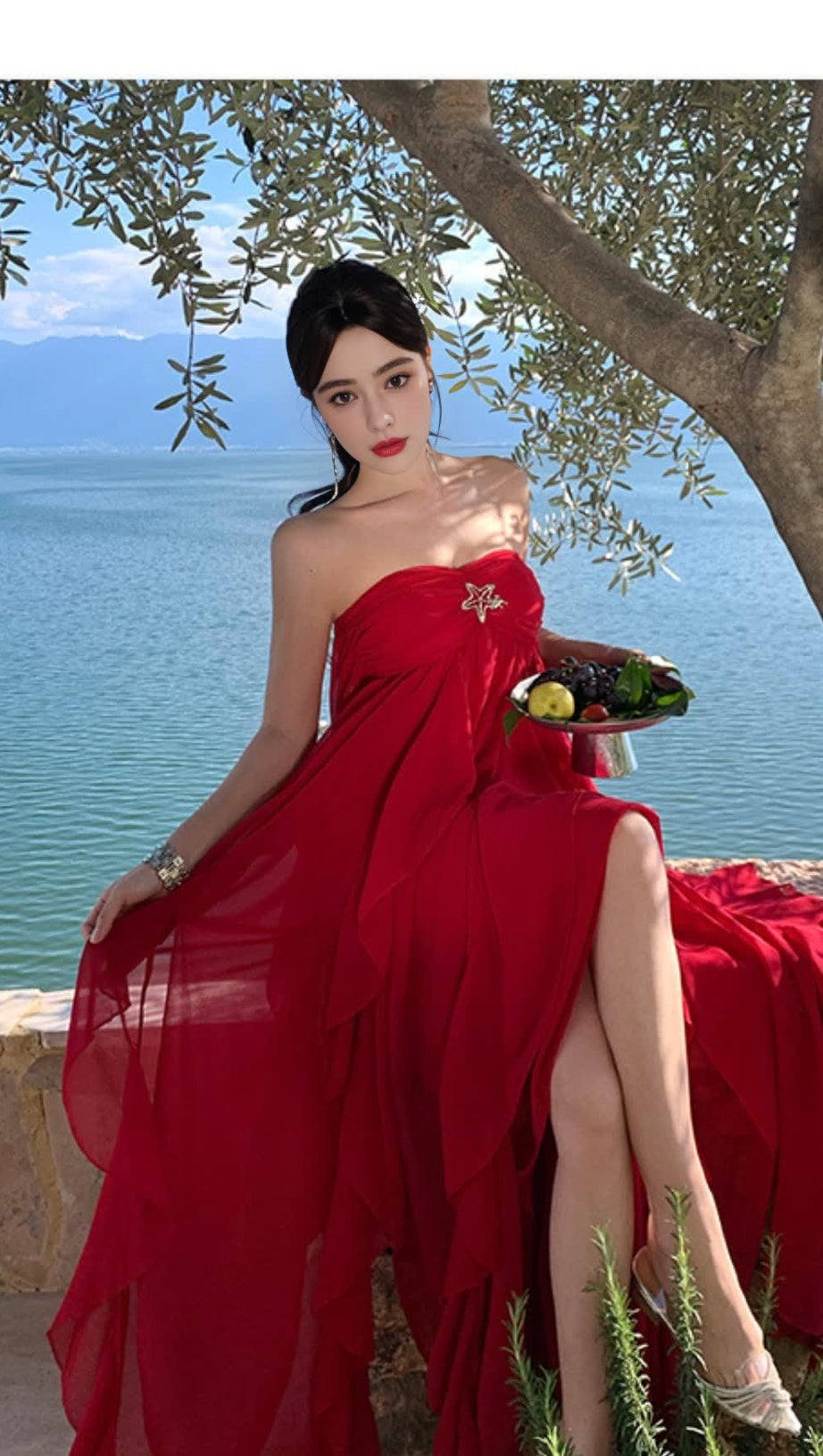 ELEGANT RED STRAPLESS MAXI DRESS