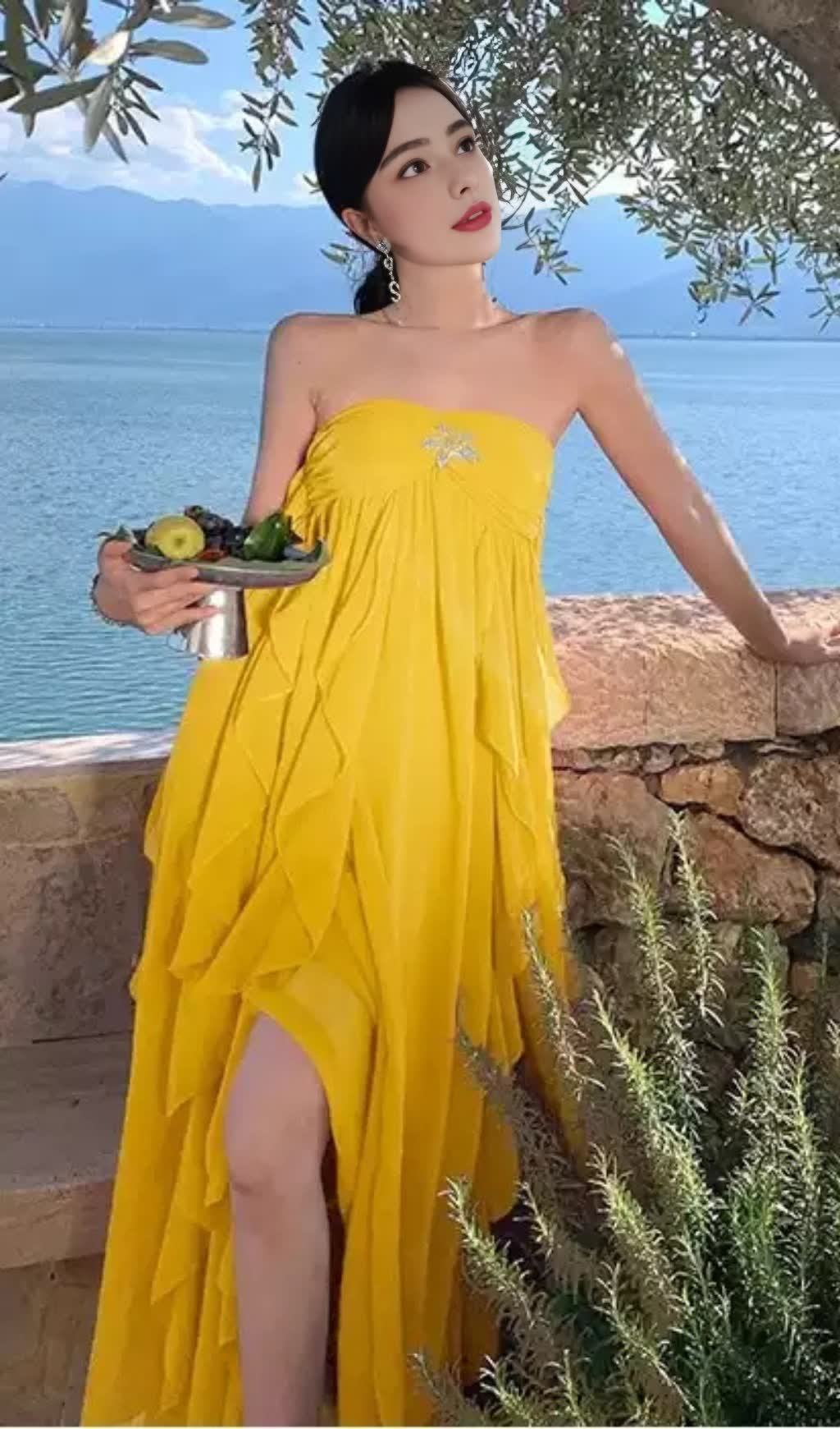 ELEGANT YELLOW STRAPLESS MAXI DRESS