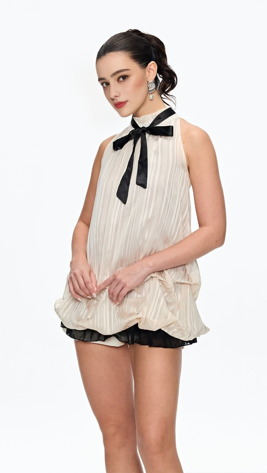 EUDORA SLEEVELESS BOW TOP IN BEIGE