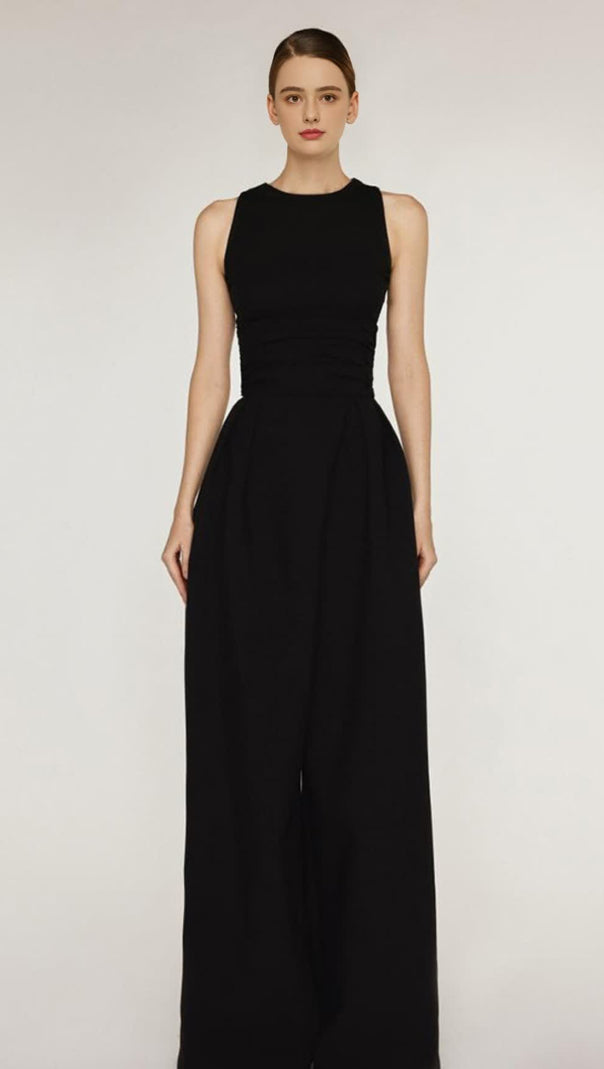 AIIZIE STRETCH SLEEVELESS TANK TOP PLEATED PANTS SET IN BLACK - product image