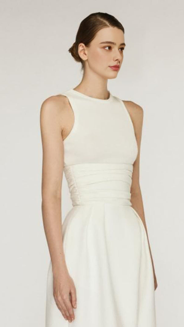 AIIZIE STRETCH SLEEVELESS TANK TOP PLEATED PANTS SET IN WHITE - product image