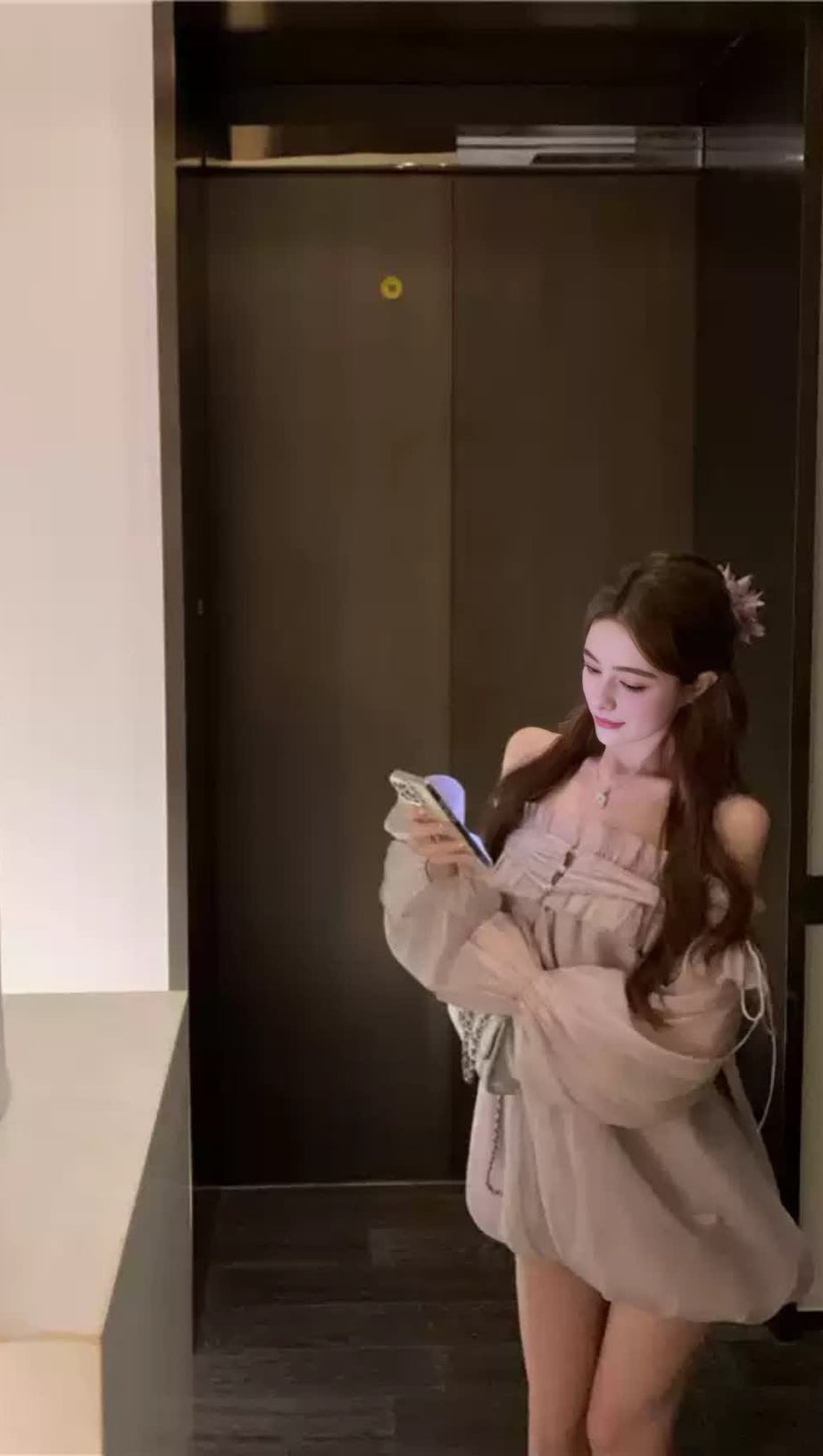 Lila transparentes Chiffon-Off-Shoulder-Herbstkleid