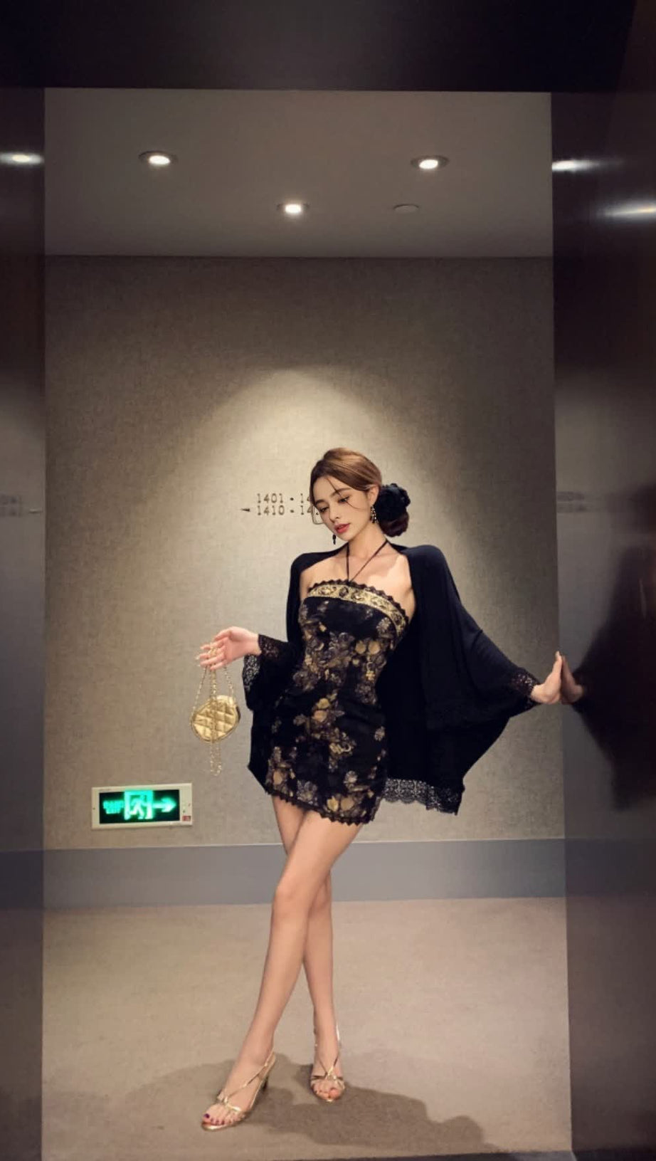 Floral - Besticktes Neckholder-Hoco-Minikleid 