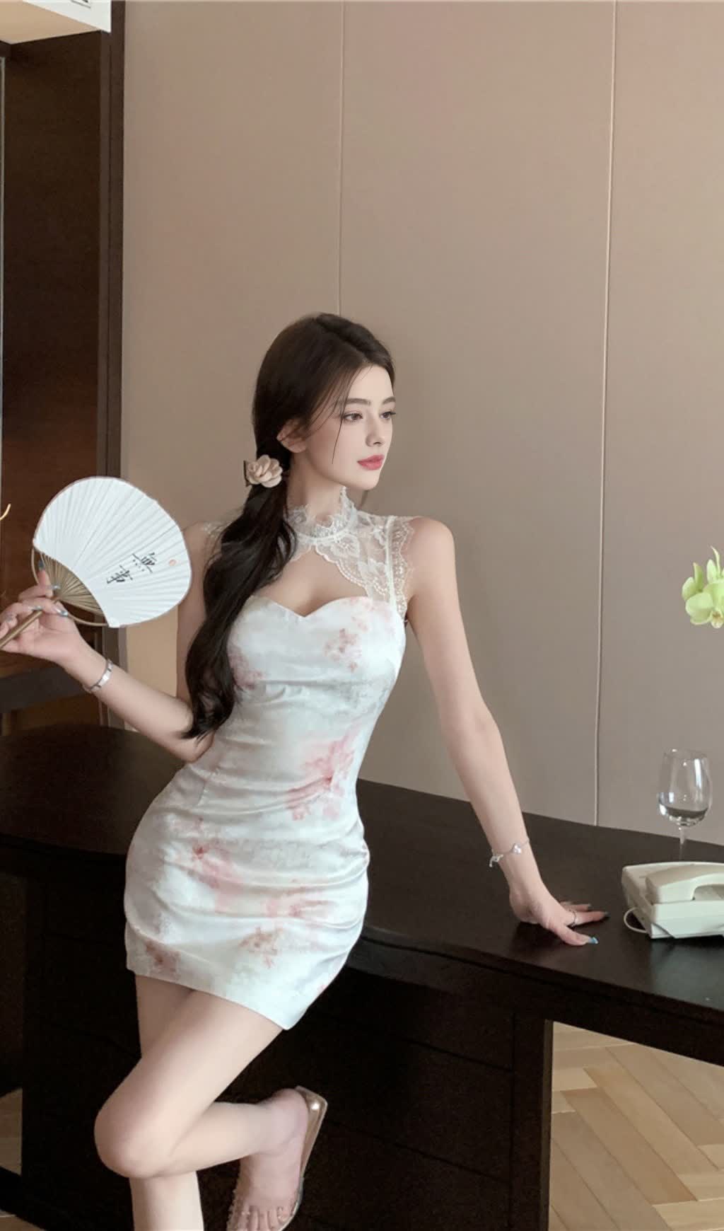 Lace - Neck Floral Cheongsam - Style Hoco Dress