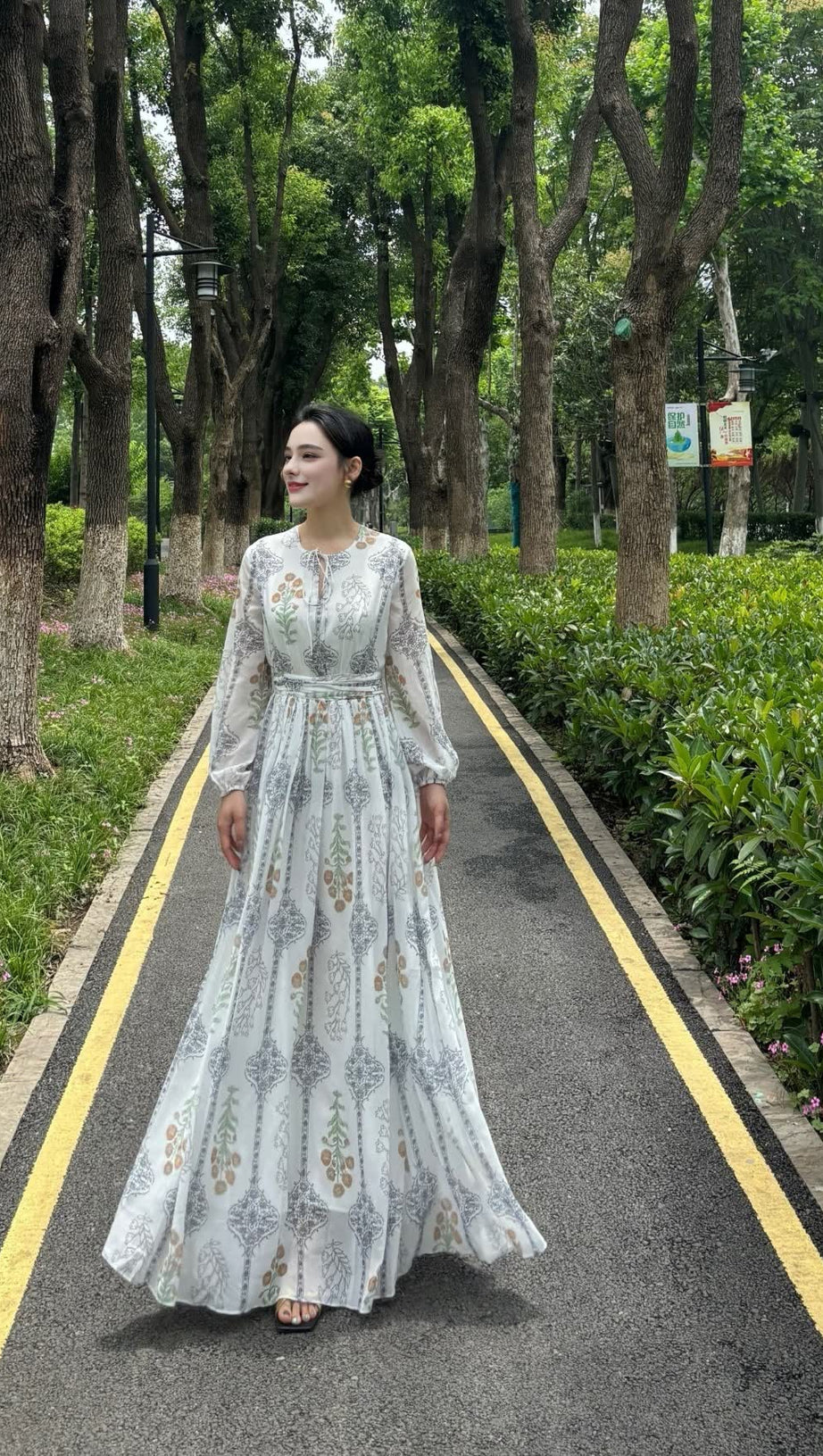 WHITE HIGH - WAIST SLIM FLORAL PRINTED LONG - SLEEVE MAXI FLARED DRESS