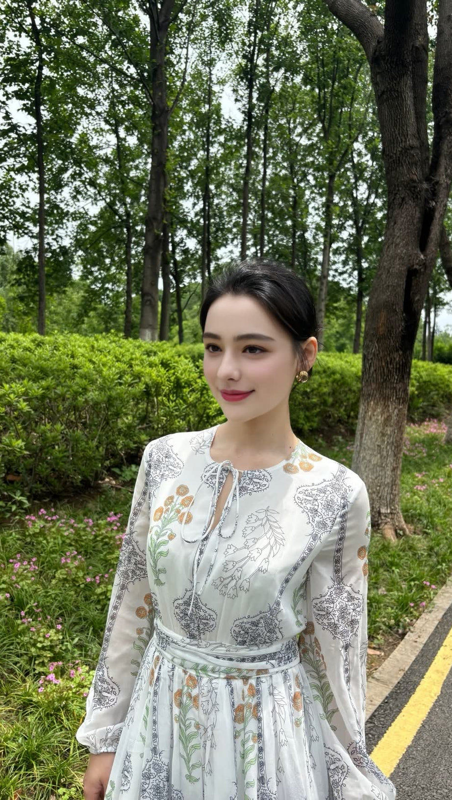 WHITE HIGH - WAIST SLIM FLORAL PRINTED LONG - SLEEVE MAXI FLARED DRESS