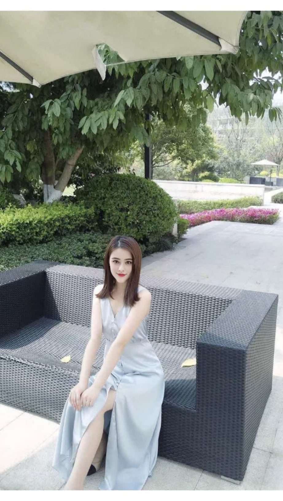 LIGHT GREEN SILK MAXI DRESS WITH BUTTONS AND SLIT