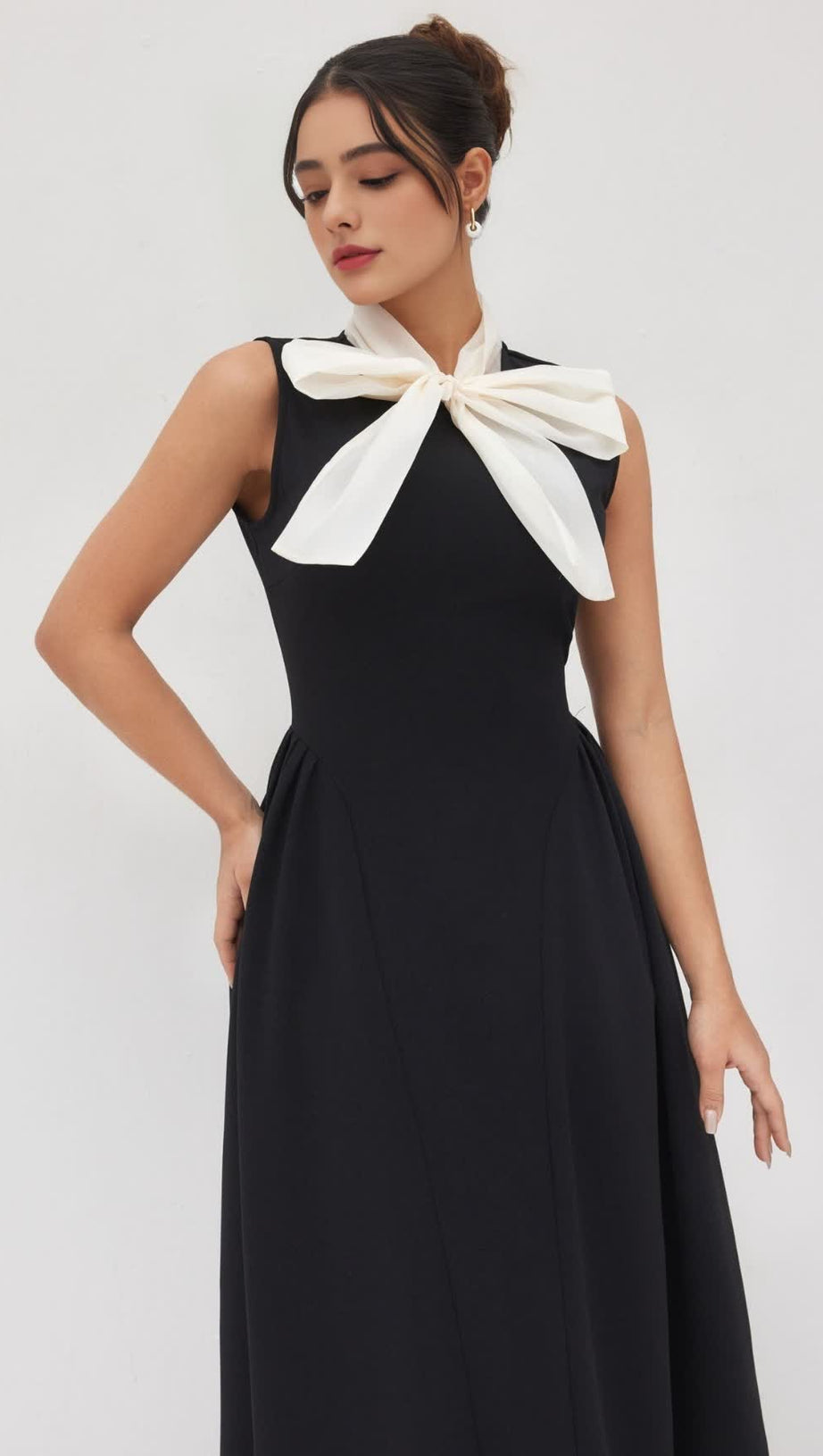 TWO TONE BOW TIE RUFFLE MIDI DRESS