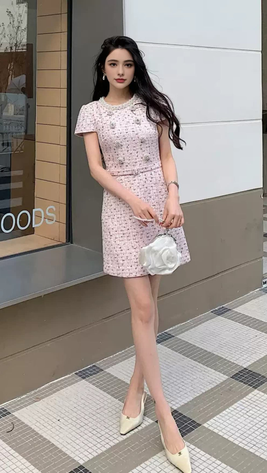 MINI ABITO IN BOUCLÉ DECORATO IN ROSA