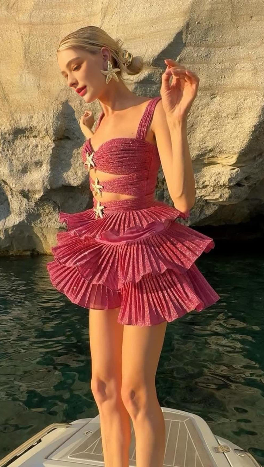 Minikleid mit Seestern-Ausschnitt