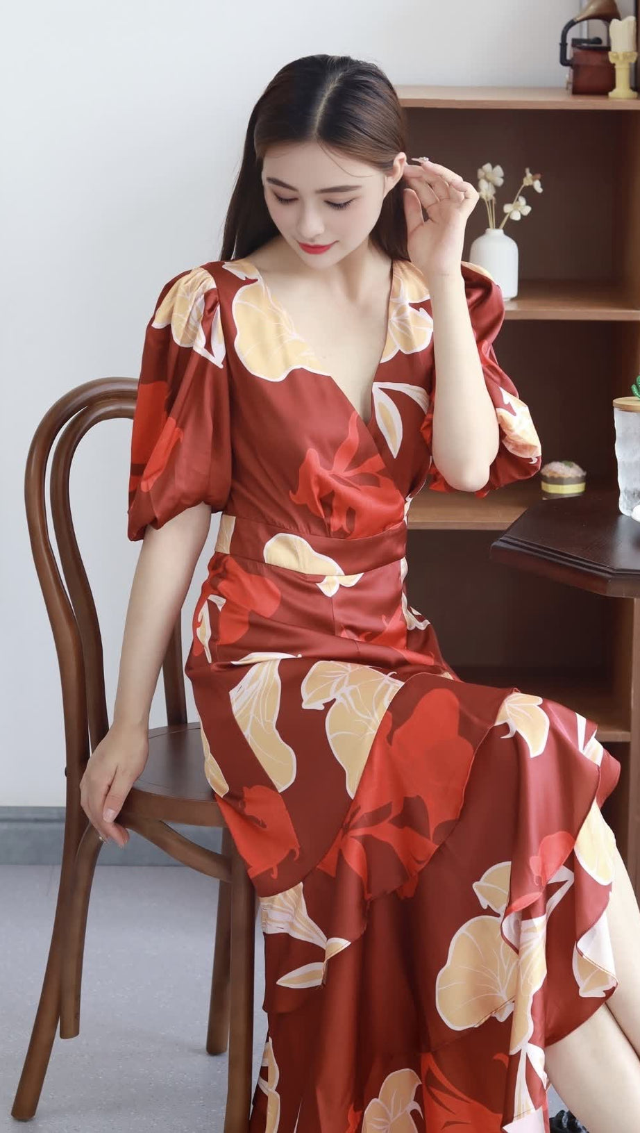 BROWN FLORAL PRINT TIERED MAXI DRESS WITH PUFF SLEEVES