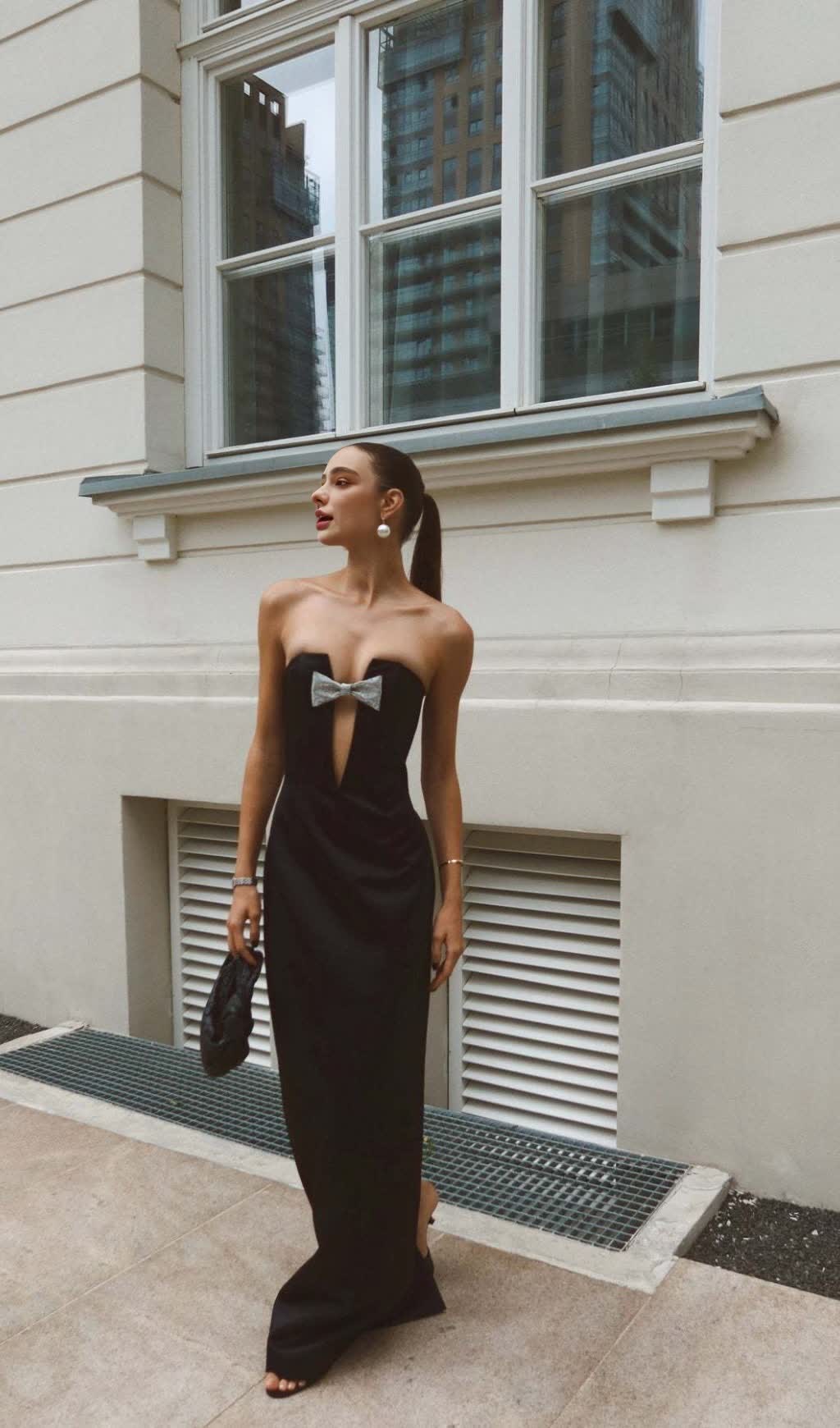 BLACK STRAPLESS BOW - ACCENT MAXI DRESS