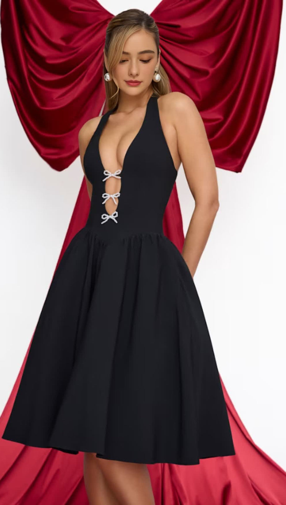 ABITO MIDI SVASATO CON FIOCCO E COLLO ALL'APERTO IN NERO